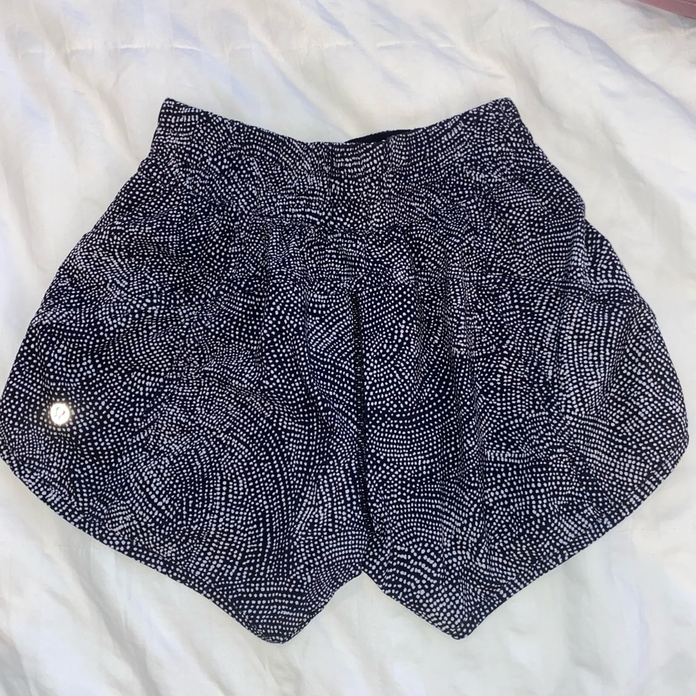RARE LULULEMON SHORTS DISCONTINUED